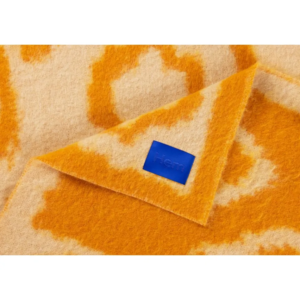 Hem Throws And Cushions>Monster
